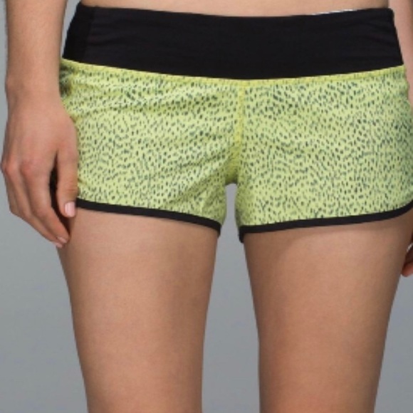 LULULEMON Womens Athletic Dolphin Shorts Yellow Black Cheetah Print Pull On - Picture 2 of 5